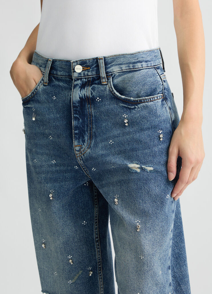 Straight-leg jeans with rhinestones
