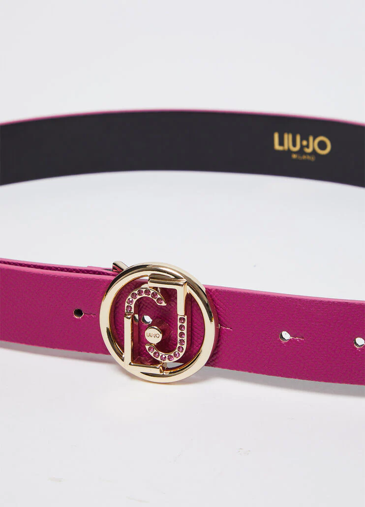Belt with logo buckle