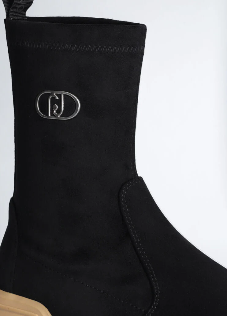 Black ankle boots with logo
