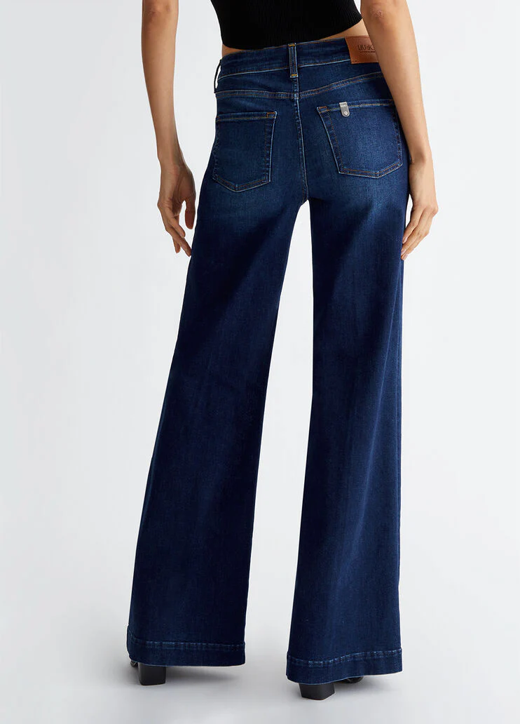 Stretch flared jeans