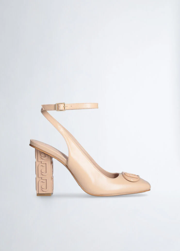 Slingbacks with branded heel