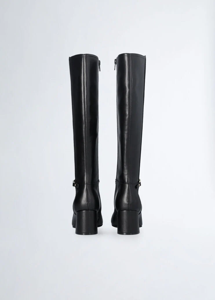 Knee-high leather boots