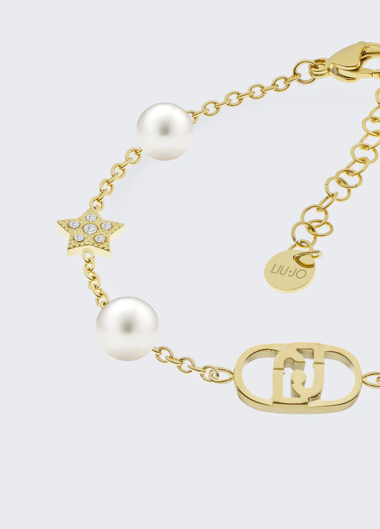 Bracelet with synthetic pearls