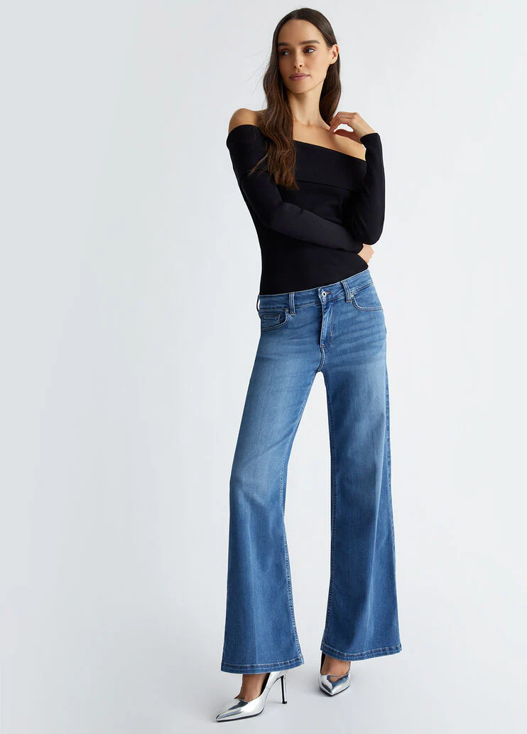 High-rise flared jeans