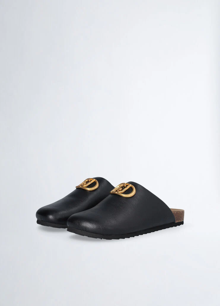 Mules with maxi-logo