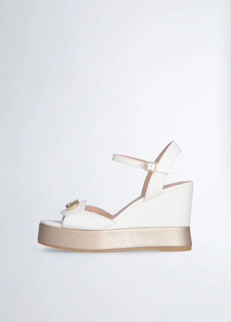 Leather wedge sandals