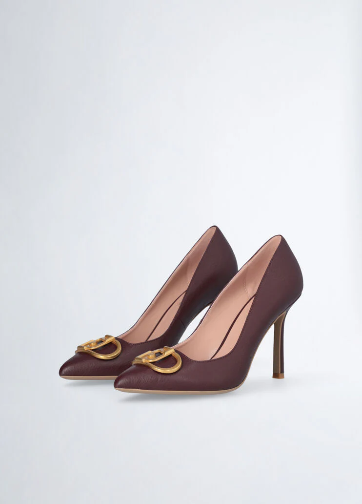 Burgundy court shoes with maxi-logo