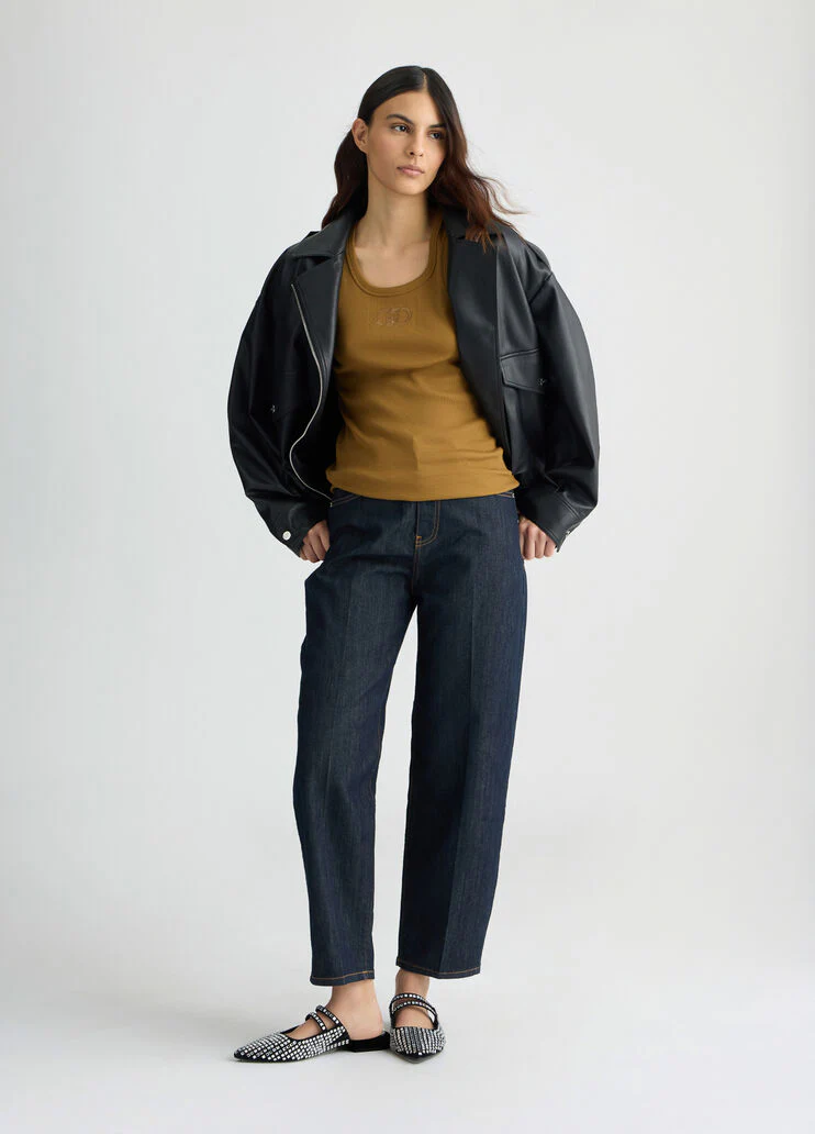 Carrot-fit high-rise jeans