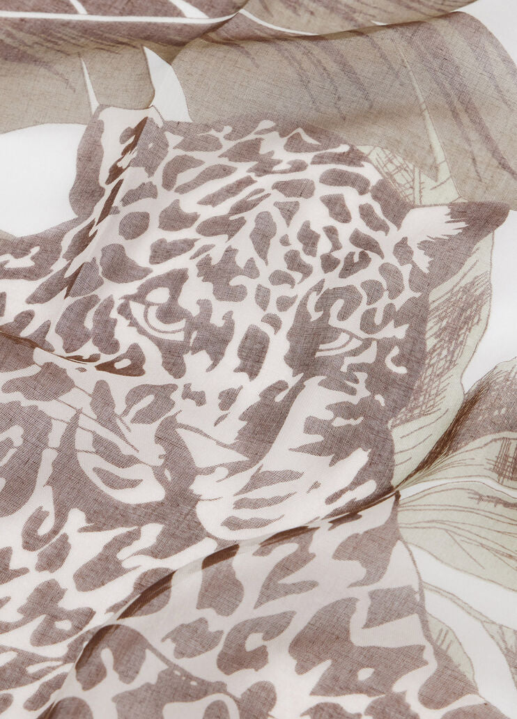 Scarf with floral print