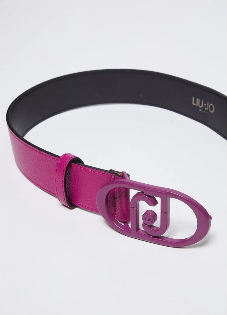 Belt with logo buckle