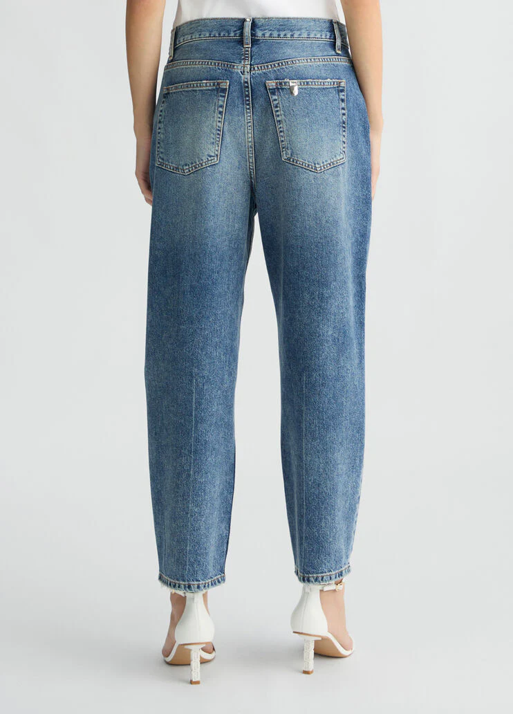 Straight-leg jeans with rhinestones