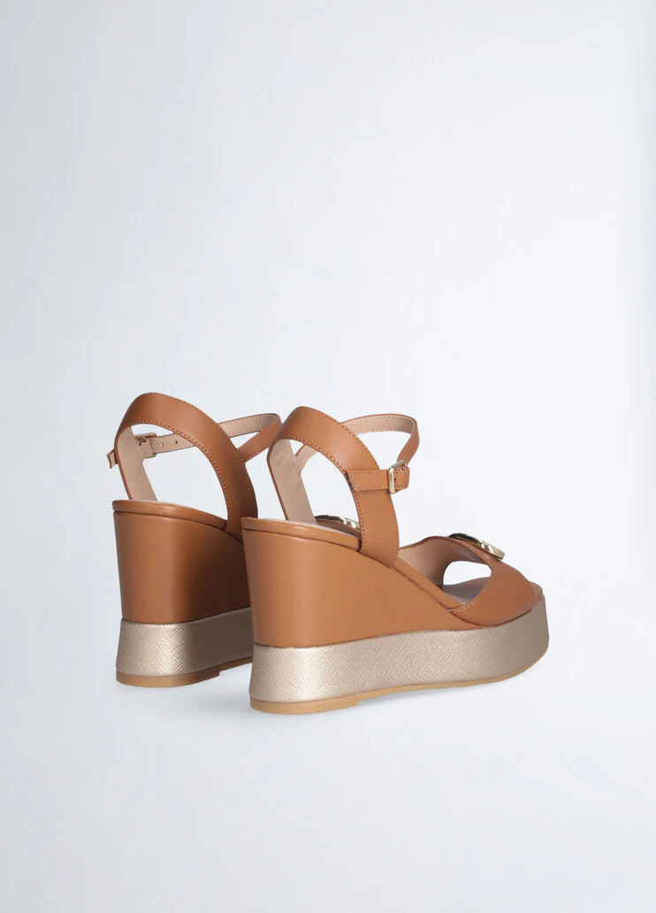 Leather wedge sandals
