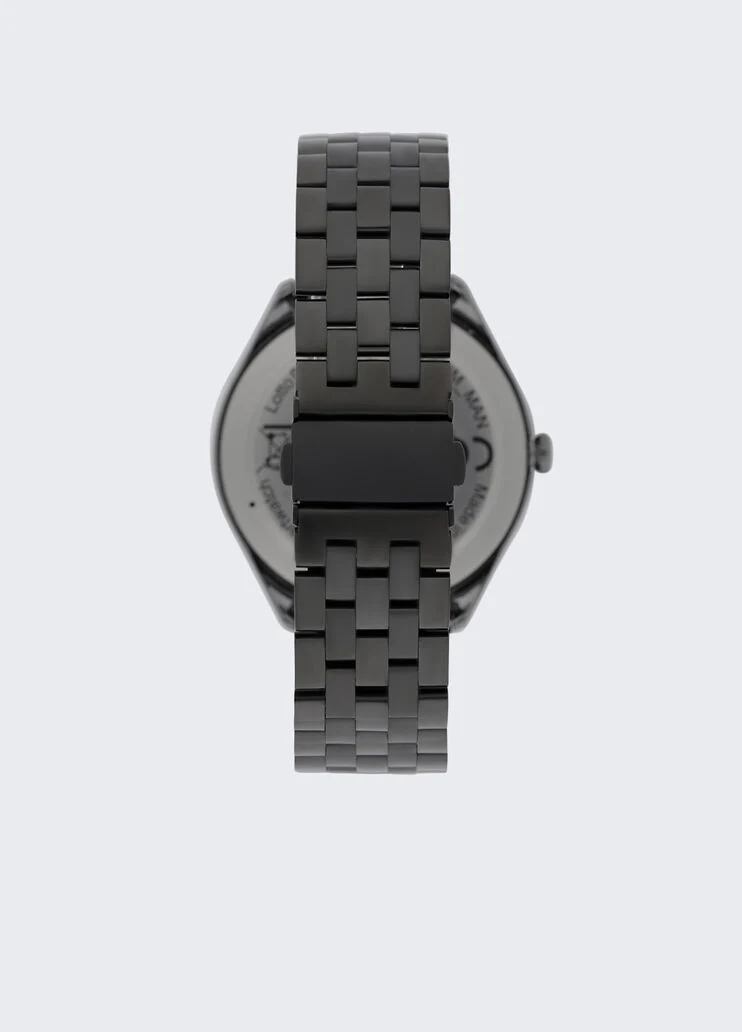 Men’s black smartwatch