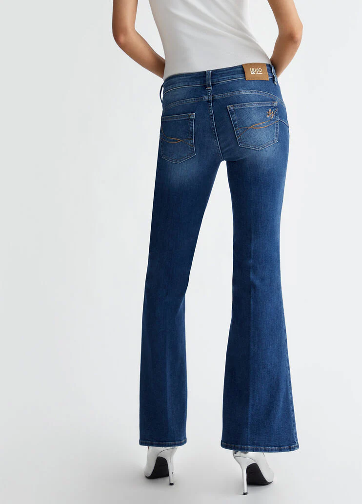 Stretch flared jeans