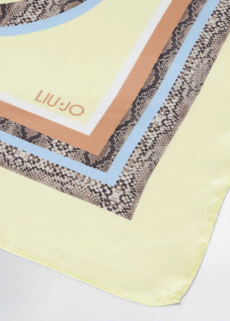 Printed foulard