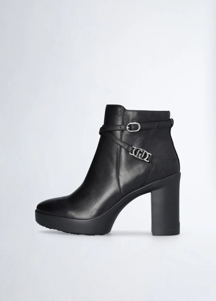 Black ankle boots in leather