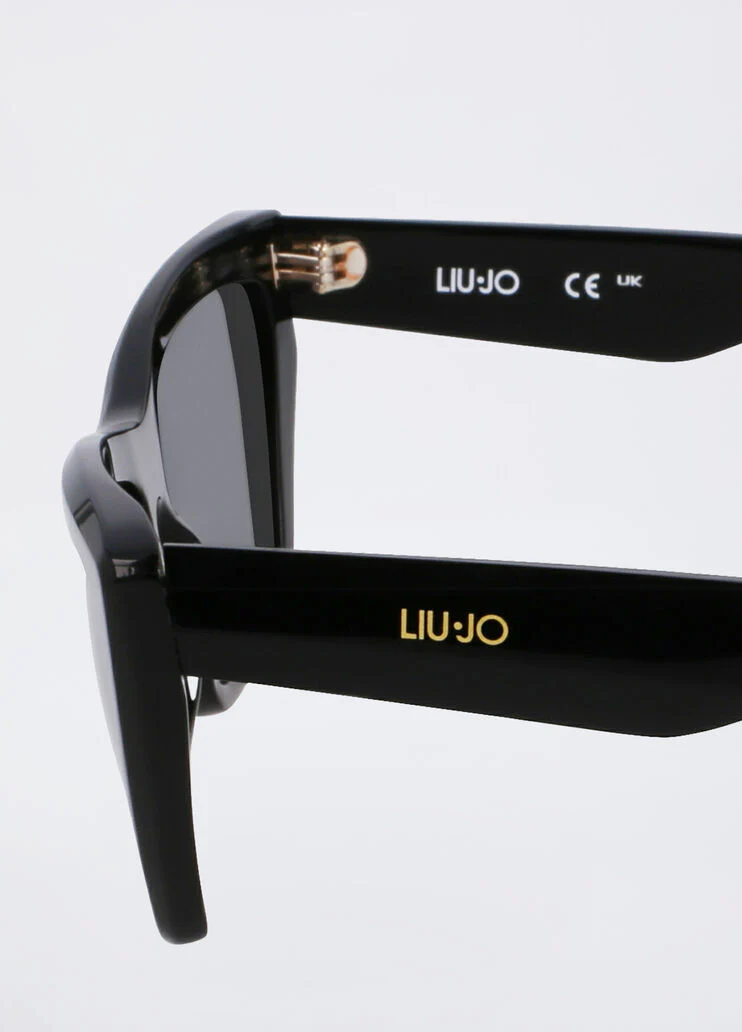 Black cat-eye sunglasses