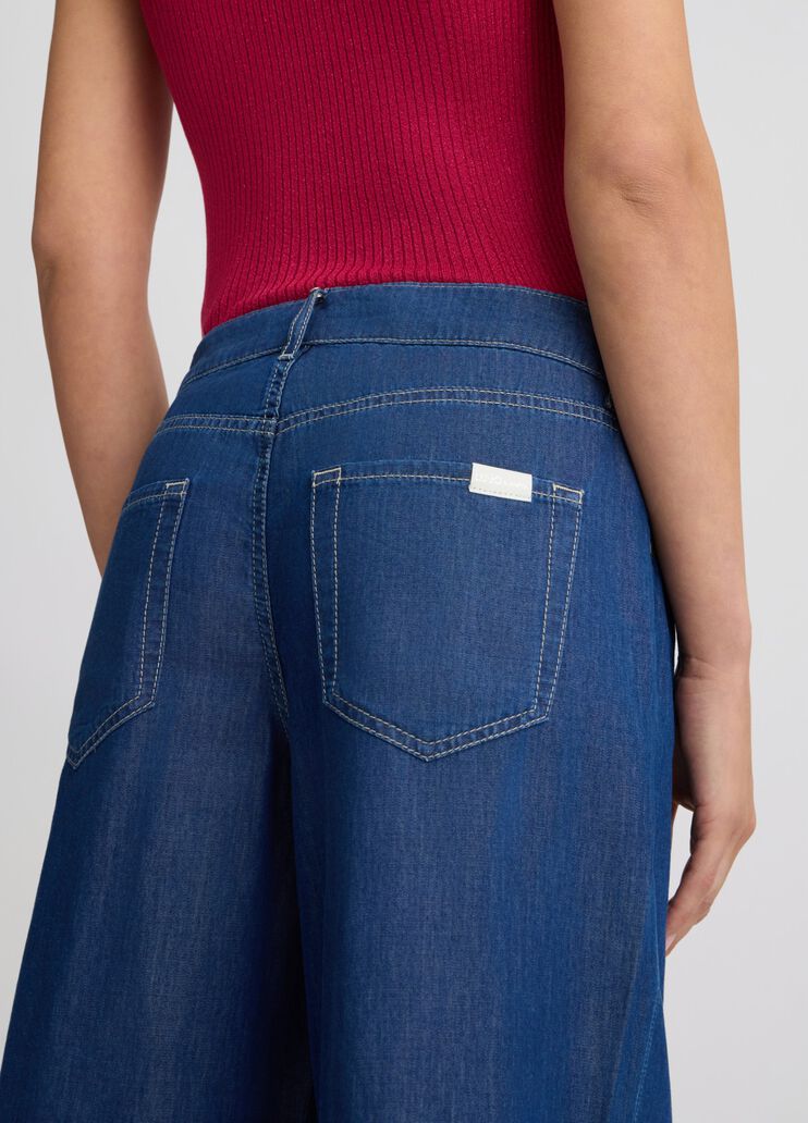 Cropped flared jeans