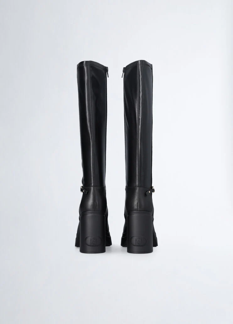 High boots with heel