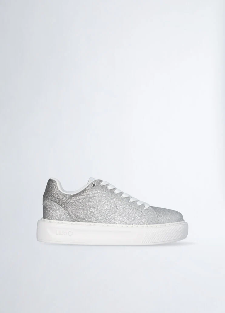 Sneakers with faded glittery detailing