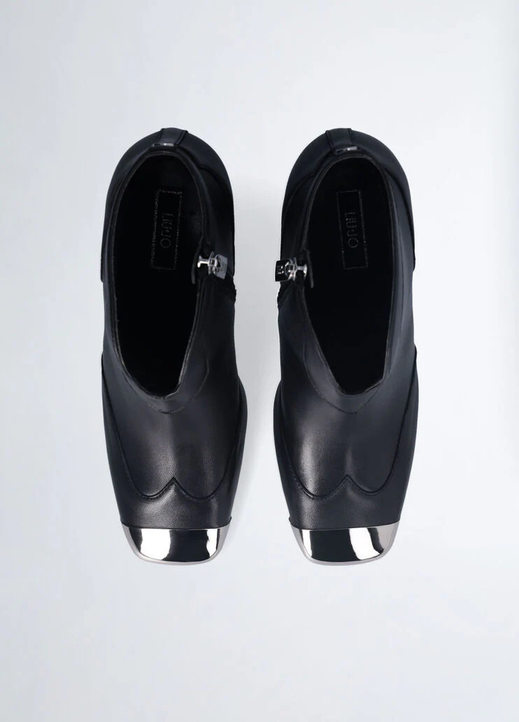 Black ankle boots with heel