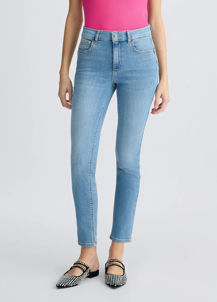 High-waisted skinny jeans