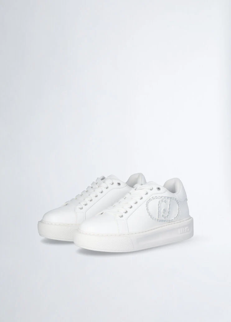 Sneakers with jewel logo