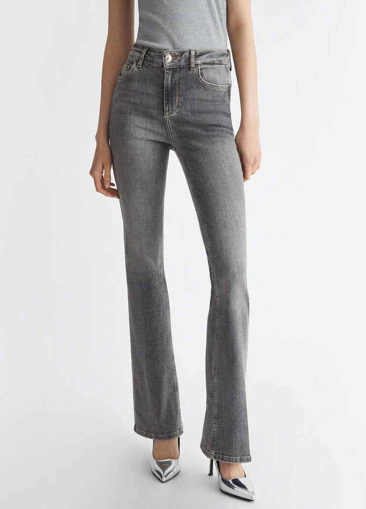 High-rise flared jeans