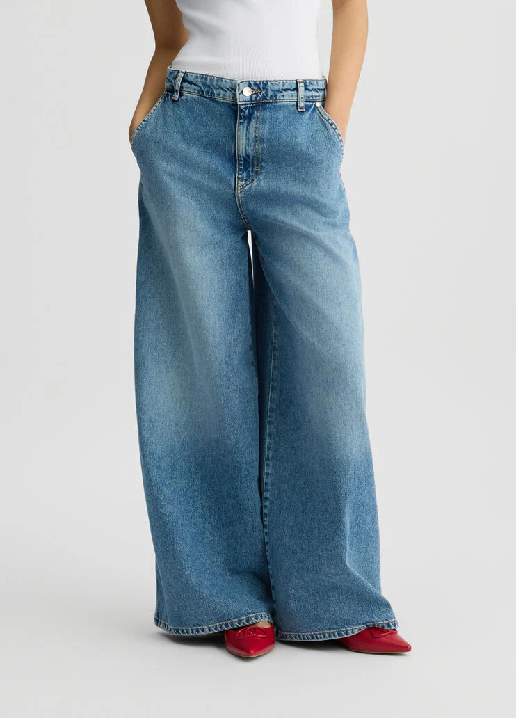 High-rise flared jeans