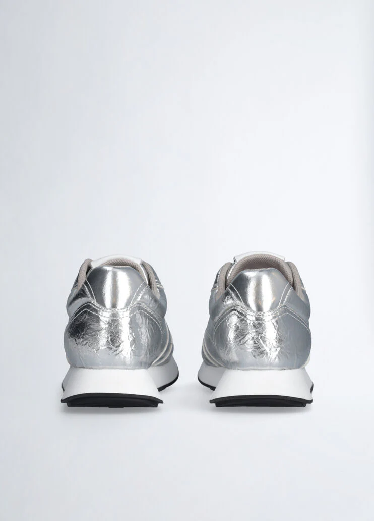 Cracked-effect sneakers