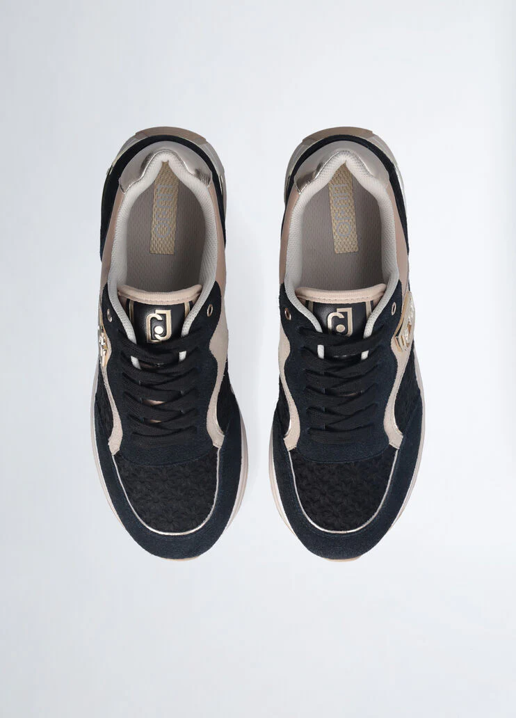 Platform sneakers with floral embroidery