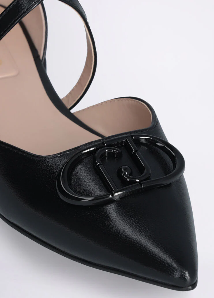 Black ballet flats with maxi-logo