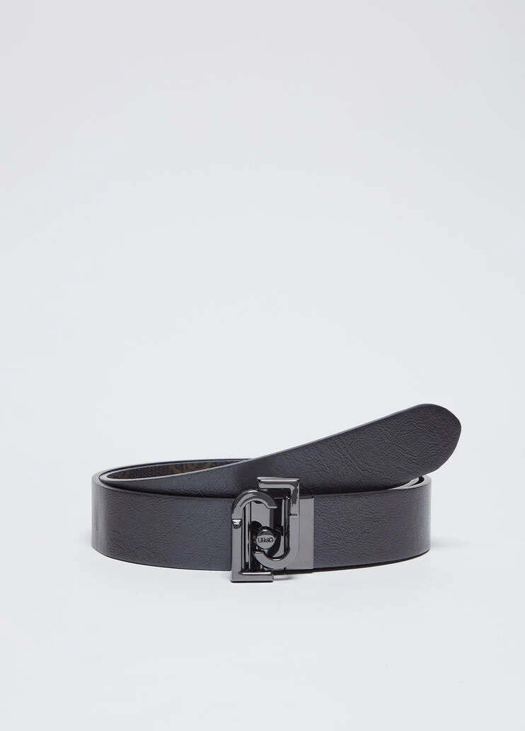 Reversible belt with logo buckle