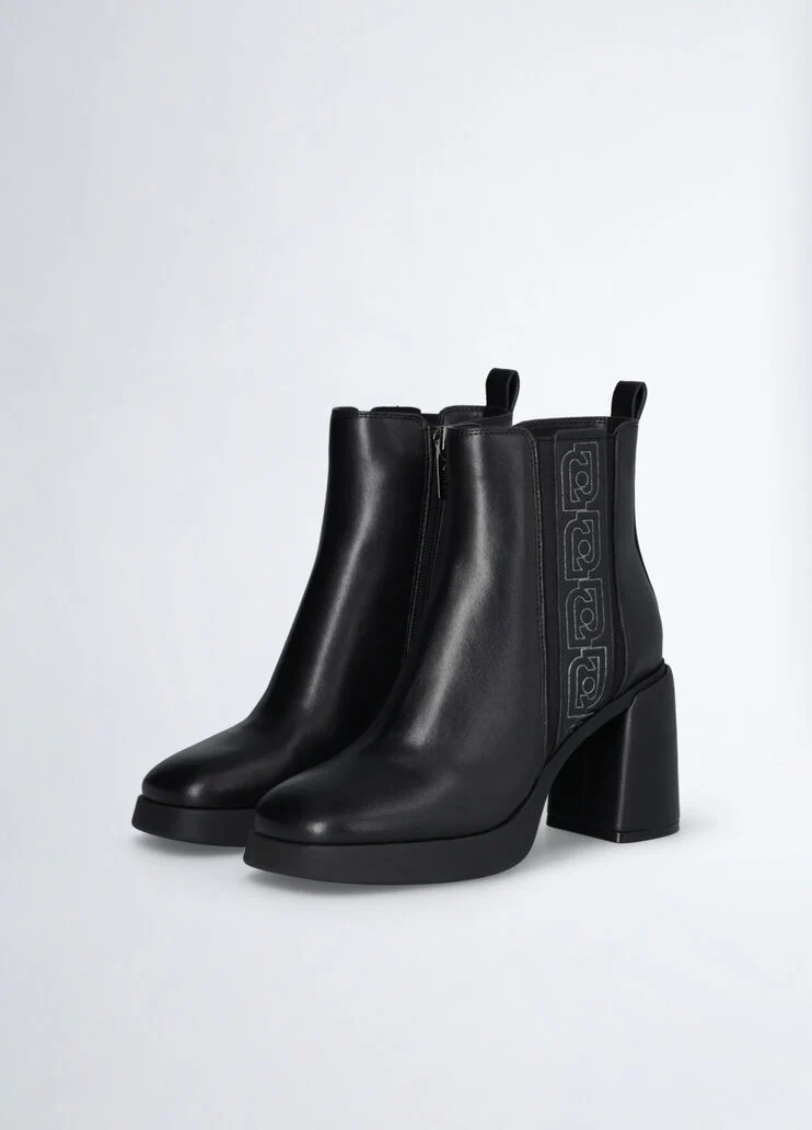 Black ankle boots with heel