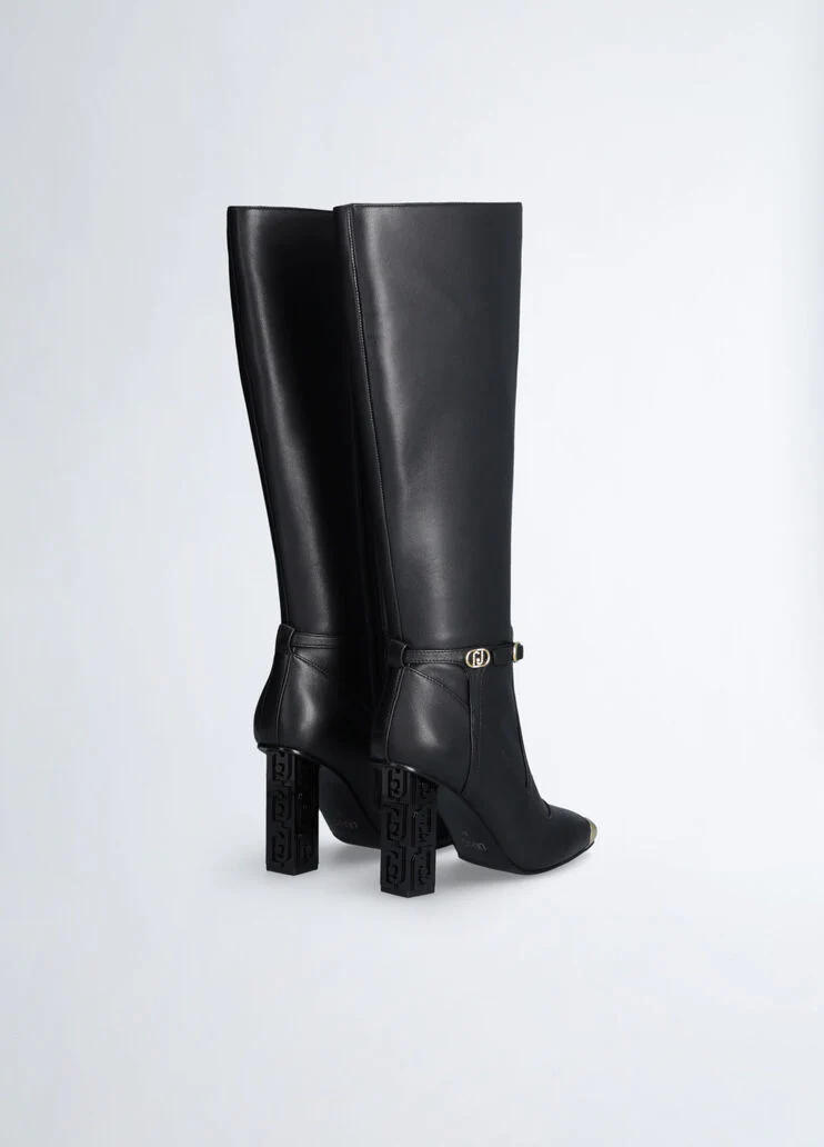 Black boots with branded heel