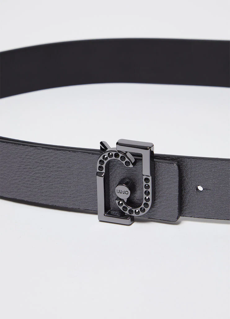 Reversible belt with logo buckle