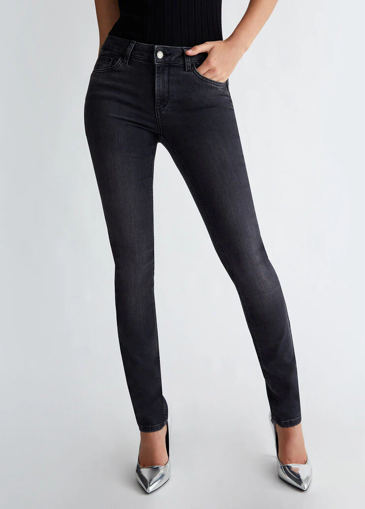 Bottom-Up slim-fit jeans