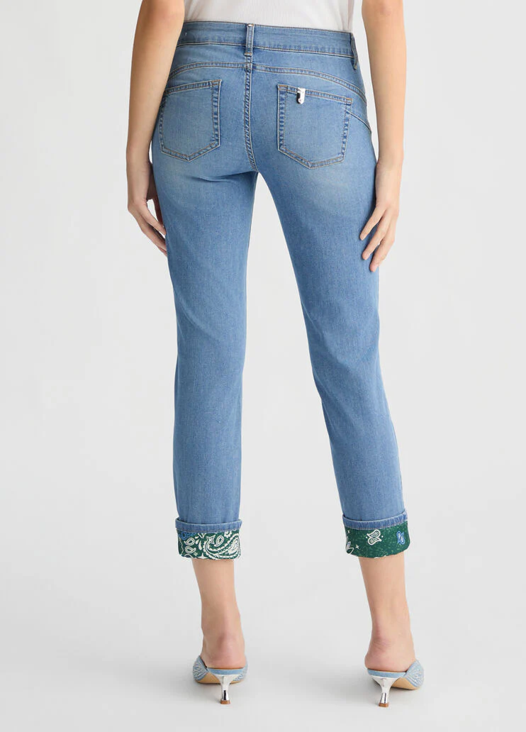 Cropped skinny jeans with bandanna turn-ups