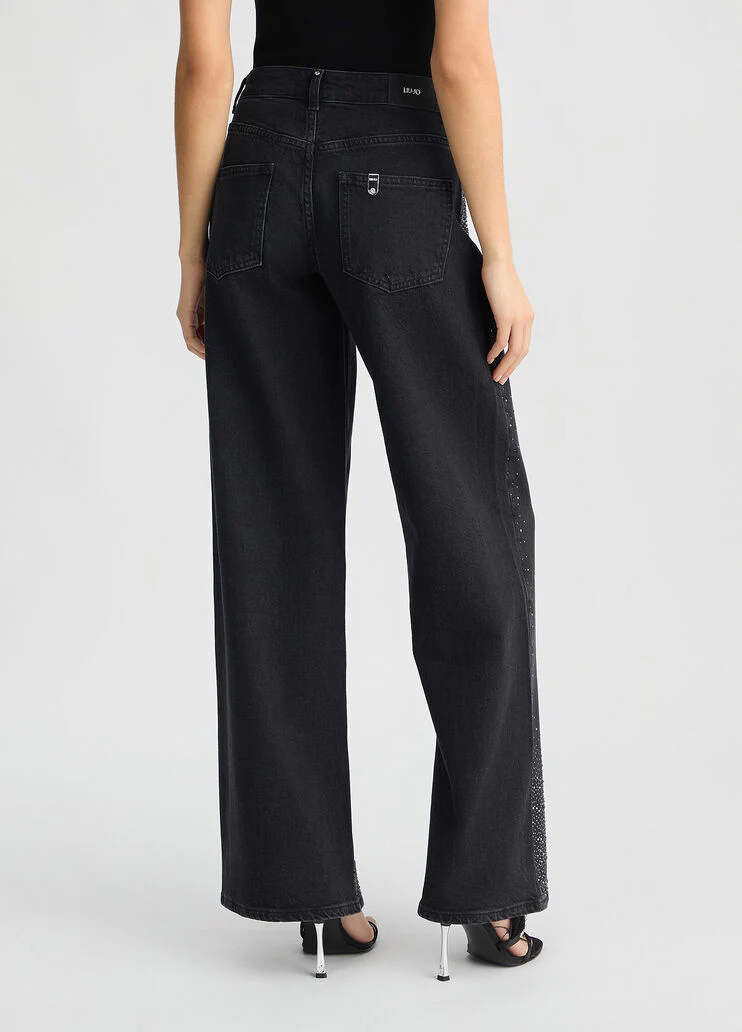 Baggy jeans with rhinestones