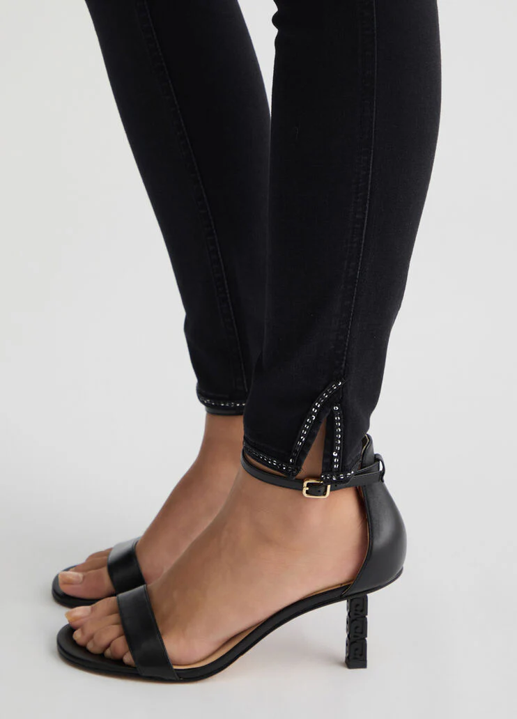 Black skinny jeans with slit