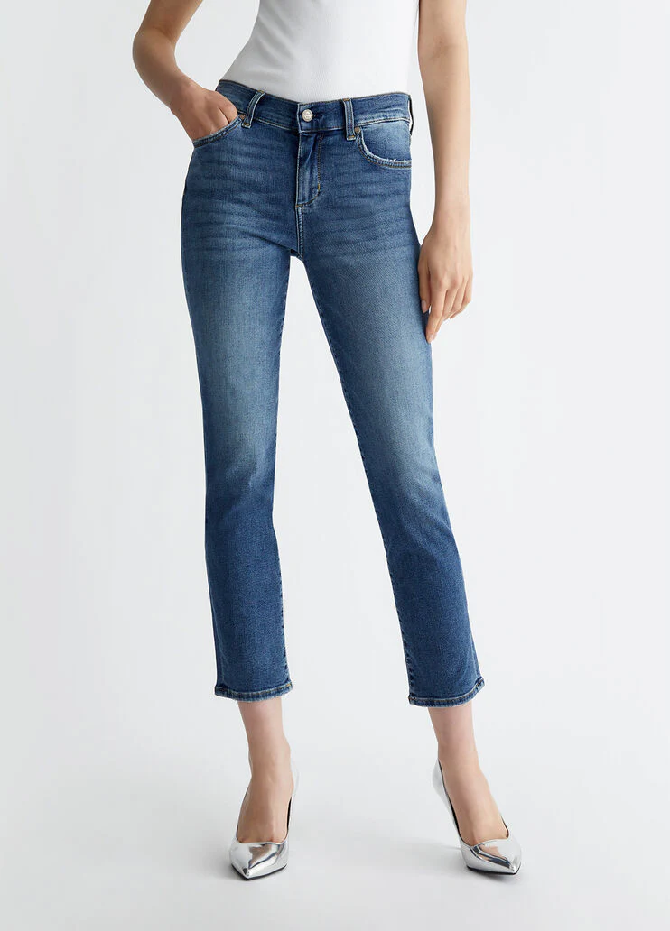Stretch slim-fit jeans