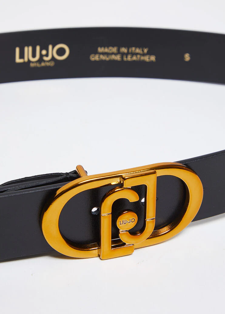 Leather belt with logo