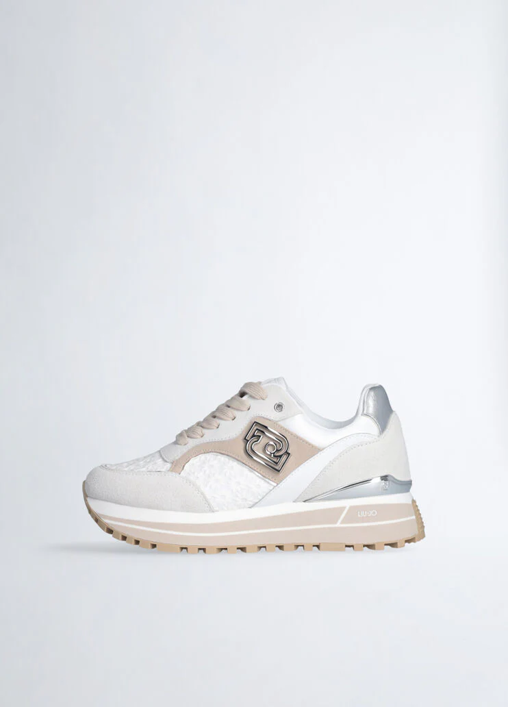 Platform sneakers with floral embroidery