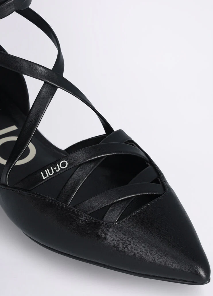 Black leather ballet shoes with strap