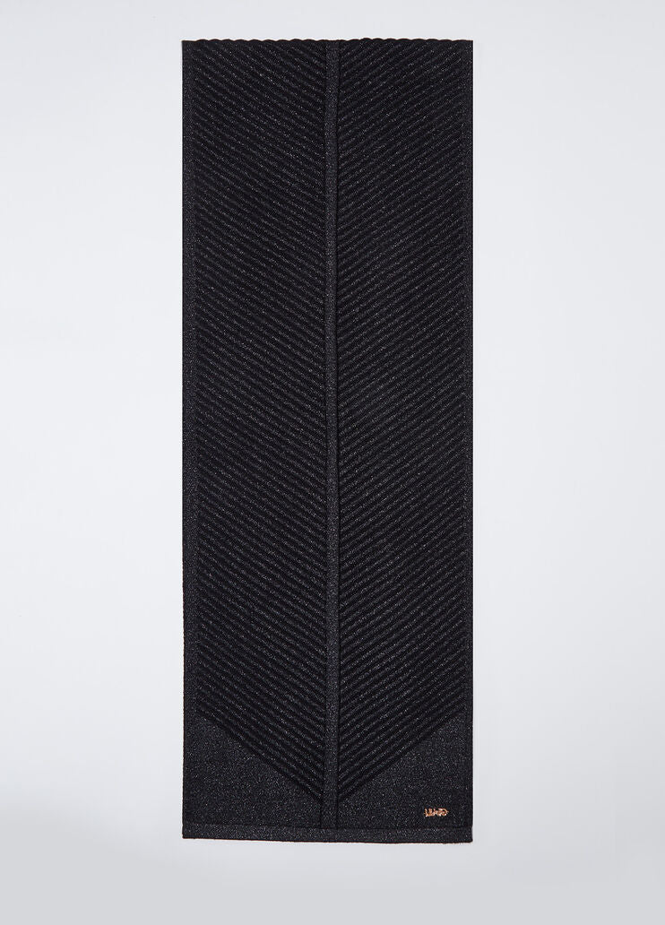 Lurex scarf