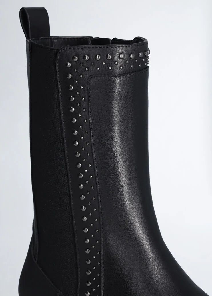 Black ankle boots in leather