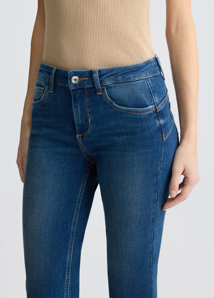 Bottom Up Capri jeans