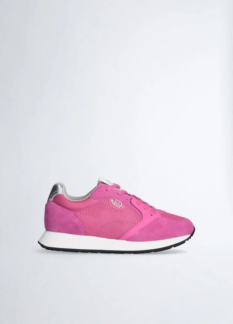 Sneakers in suede and brighty mesh