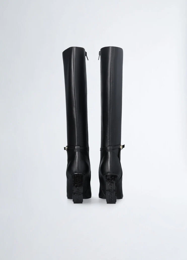 Black boots with branded heel