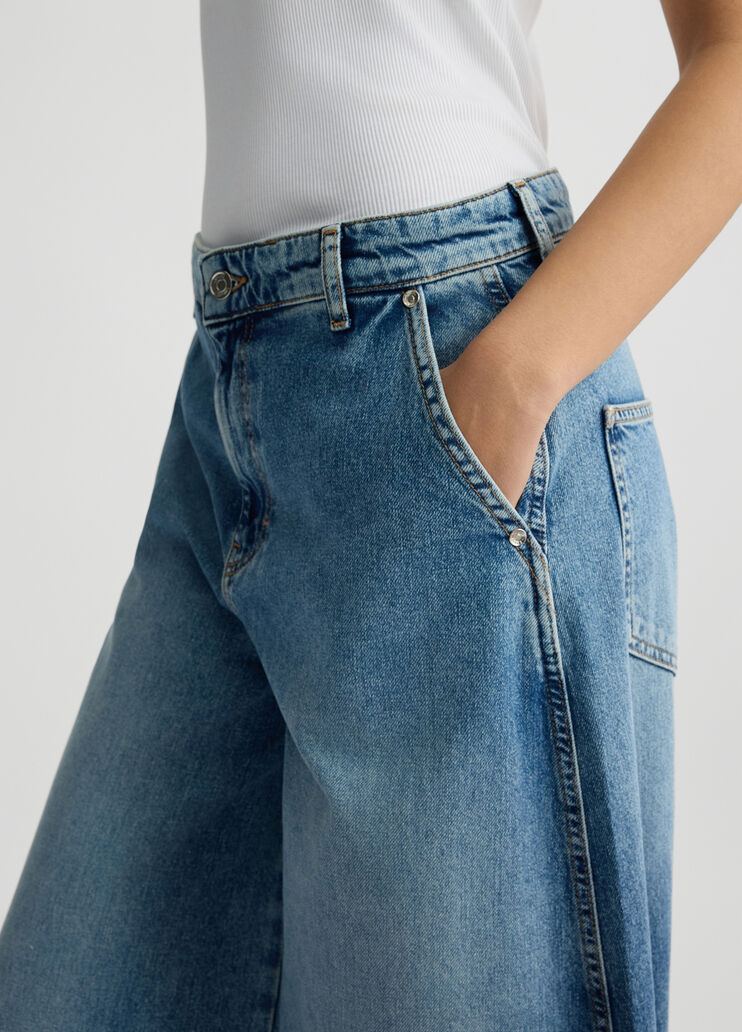 High-rise flared jeans